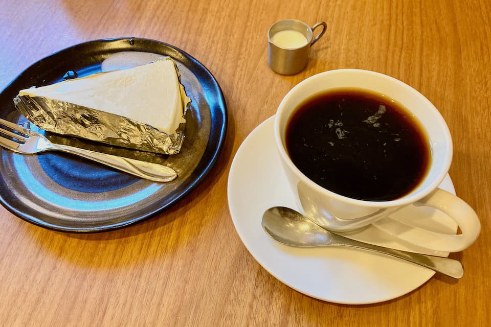 行徳の喫茶店・カフェ 珈琲館「マイセン」のケーキセット